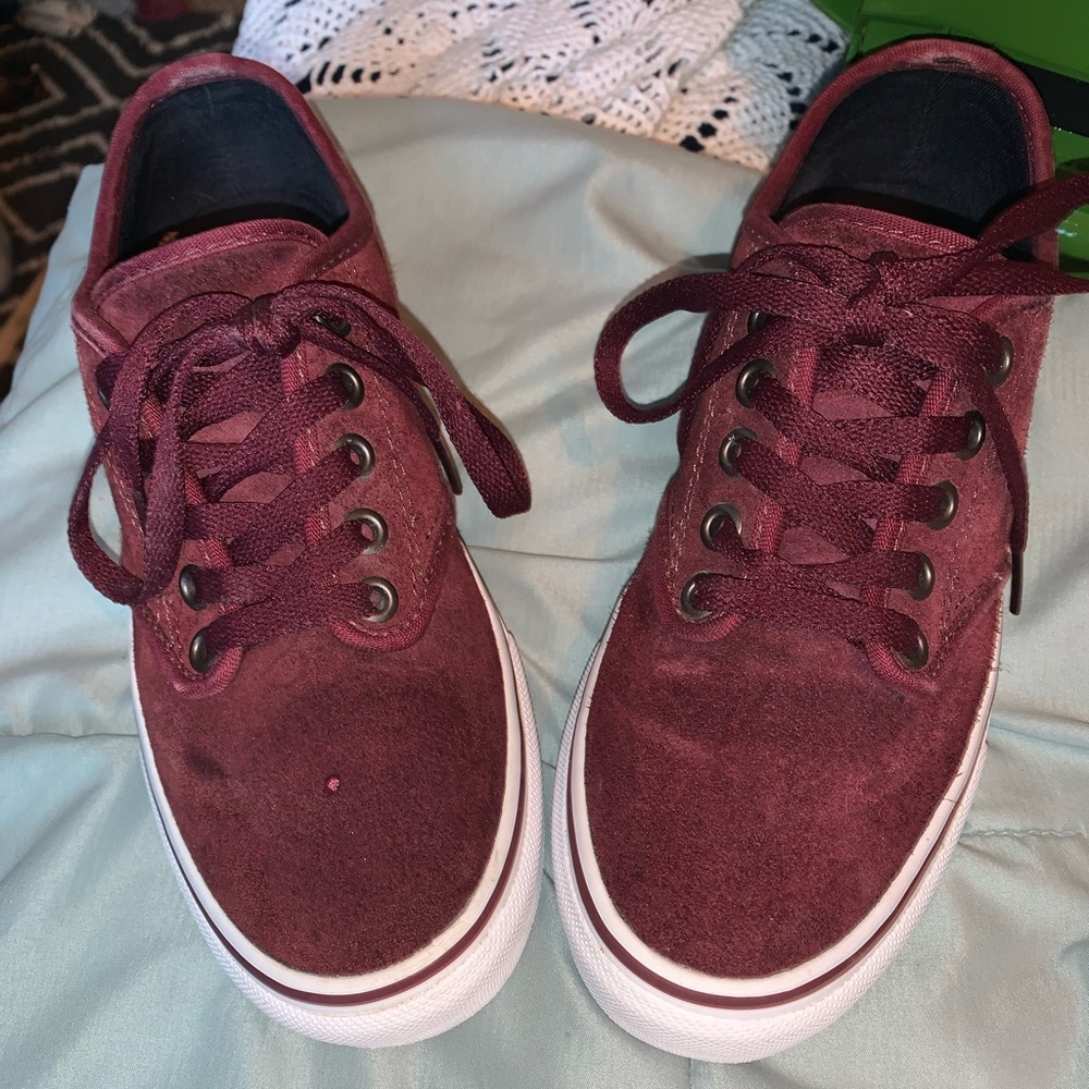 Burgundy VANS Womans Sz. 6 Worn 5x